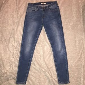Super Skinny Levi Jeans